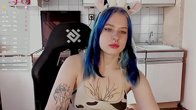 Snapshot of tender_kiitty chatting on September 11, 2025, 1:11 pm tender kiitty online show from September 11, 2025, 1:11 pm