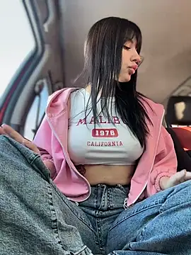 Snapshot of JulliaVegas chatting on February 24, 2026, 3:26 am JulliaVegas online show from February 24, 2026, 3:26 am