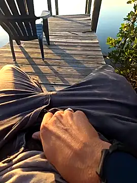 Snapshot of Bigsakzak chatting on November 20, 2025, 9:58 pm Bigsakzak online show from November 20, 2025, 9:58 pm