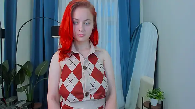 Snapshot of DarkErica chatting on December 17, 2024, 7:50 am DarkErica online show from December 17, 2024, 7:50 am