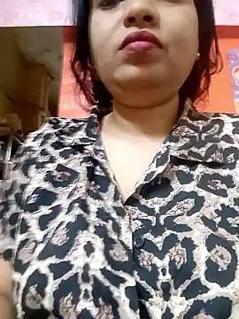 Snapshot of sunita-doll chatting on December 18, 2025, 1:44 am sunita-doll online show from December 18, 2025, 1:44 am