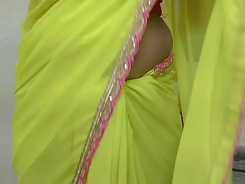 Snapshot of chavi_12 chatting on January 19, 2026, 8:40 am chavi 12 online show from January 19, 2026, 8:40 am