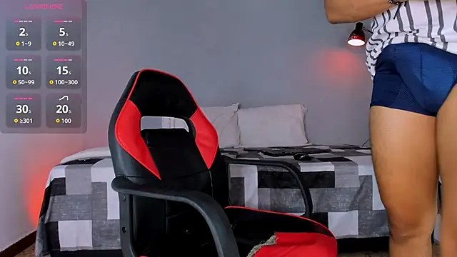 Snapshot of lucas_wellx chatting on October 30, 2025, 12:01 am lucas wellx online show from October 30, 2025, 12:01 am