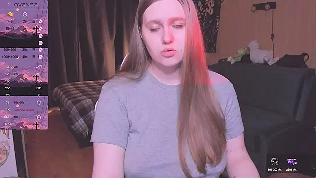 Alice Dreamgirl  online show from October 15, 2025, 9:42 am