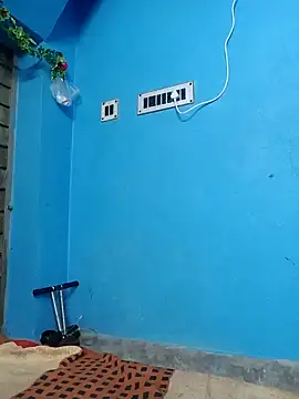 Hot-Manshi2 online show from February 22, 2025, 6:41 pm