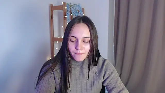 IrinaShayk18 online show from December 18, 2024, 12:18 pm