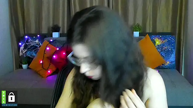 Alicia redfollow online show from January 24, 2025, 3:43 am