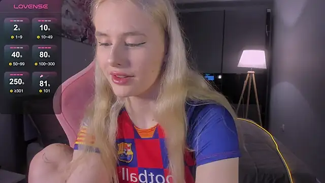 Molly Toads online show from January 29, 2025, 5:13 pm