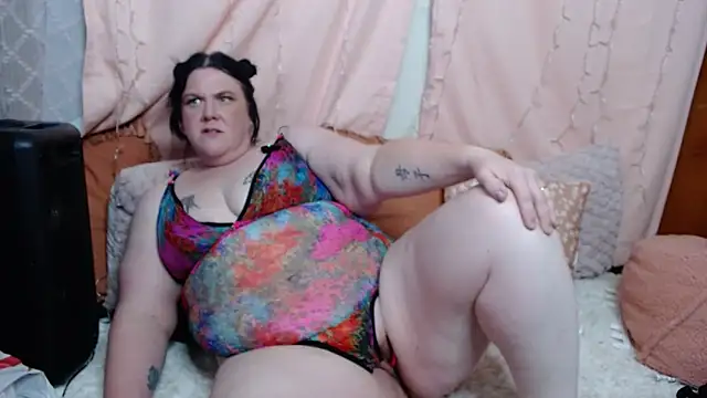 leenieb88 online show from January 27, 2025, 11:11 pm