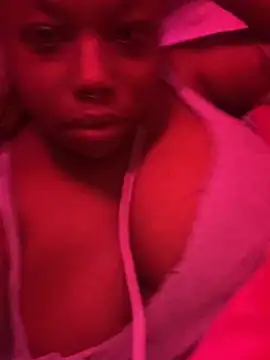 Snapshot of kiaxkiaa chatting on December 16, 2024, 3:19 am kiaxkiaa online show from December 16, 2024, 3:19 am