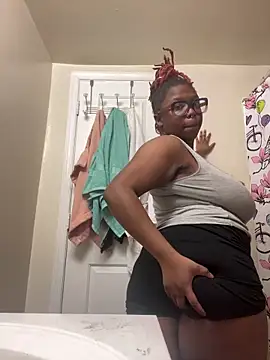 Snapshot of kiaxkiaa chatting on December 16, 2024, 10:13 pm kiaxkiaa online show from December 16, 2024, 10:13 pm