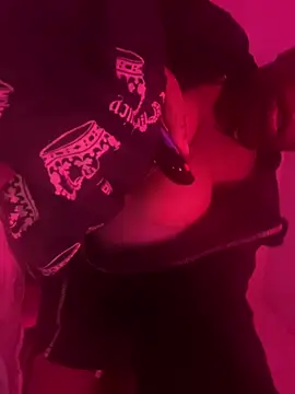 Snapshot of kiaxkiaa chatting on December 31, 2024, 11:17 pm kiaxkiaa online show from December 31, 2024, 11:17 pm