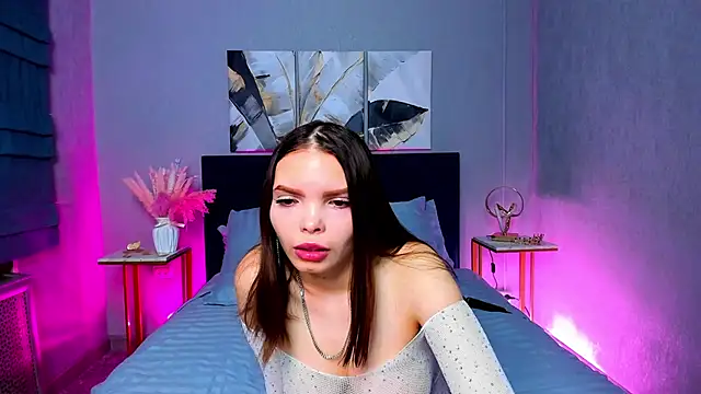 Snapshot of Curvy_Dynamite_ chatting on February 26, 2025, 1:00 am Curvy Dynamite online show from February 26, 2025, 1:00 am