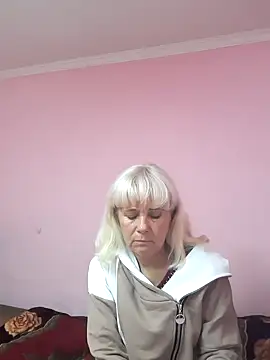 sakura blonde online show from September 28, 2025, 10:04 pm