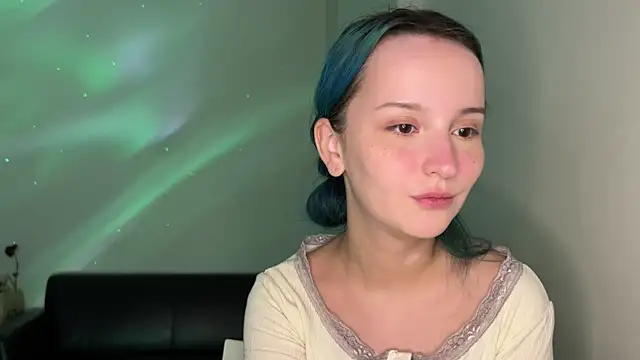 Snapshot of bumble_bee chatting on December 26, 2024, 12:38 pm bumble bee online show from December 26, 2024, 12:38 pm