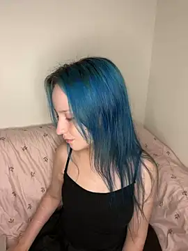 Snapshot of bumble_bee chatting on December 27, 2024, 3:26 pm bumble bee online show from December 27, 2024, 3:26 pm