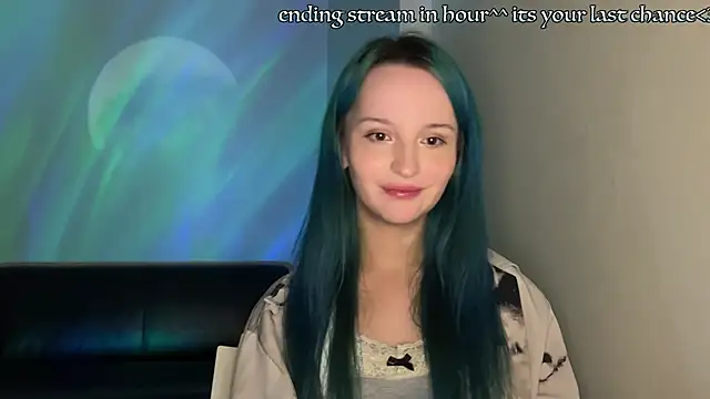 Snapshot of bumble_bee chatting on December 31, 2024, 12:46 pm bumble bee online show from December 31, 2024, 12:46 pm