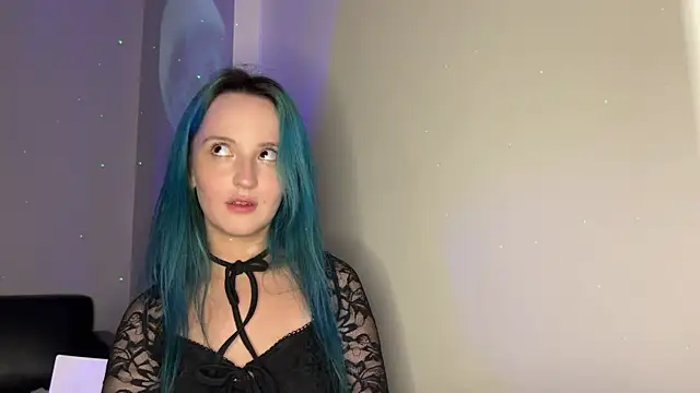 Snapshot of bumble_bee chatting on January 13, 2025, 4:08 pm bumble bee online show from January 13, 2025, 4:08 pm