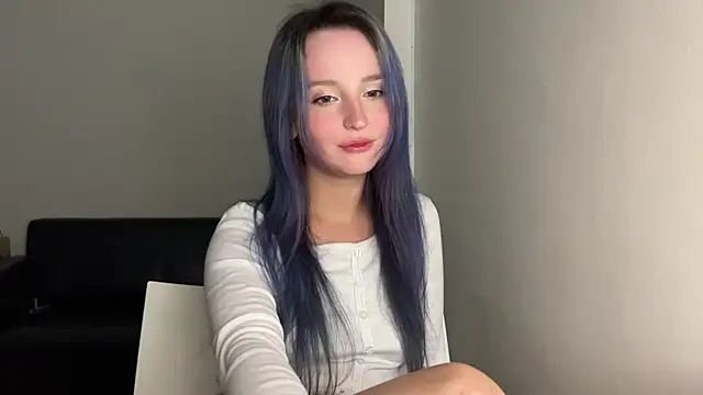 Snapshot of bumble_bee chatting on February 26, 2025, 11:41 am bumble bee online show from February 26, 2025, 11:41 am