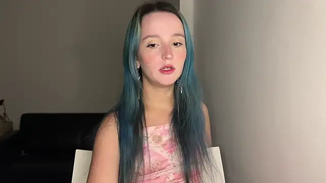 Snapshot of bumble_bee chatting on March 3, 2025, 1:09 pm bumble bee online show from March 3, 2025, 1:09 pm