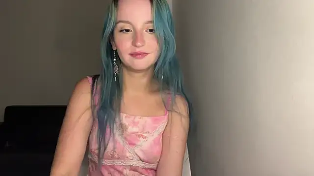 Snapshot of bumble_bee chatting on March 3, 2025, 4:14 pm bumble bee online show from March 3, 2025, 4:14 pm