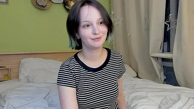 Snapshot of bumble_bee chatting on February 24, 2026, 6:50 pm bumble bee online show from February 24, 2026, 6:50 pm