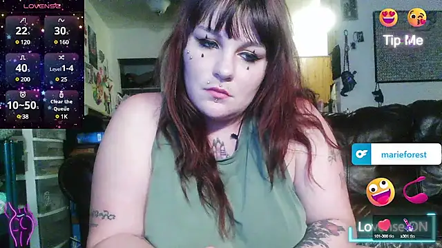 Snapshot of marieforest chatting on January 7, 2025, 12:55 am marieforest online show from January 7, 2025, 12:55 am