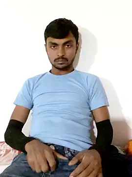 Snapshot of Suraj223kumar chatting on December 20, 2025, 10:11 am Suraj223kumar online show from December 20, 2025, 10:11 am