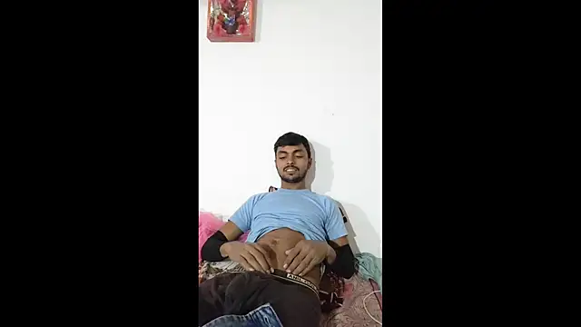 Snapshot of Suraj223kumar chatting on December 21, 2025, 4:14 pm Suraj223kumar online show from December 21, 2025, 4:14 pm