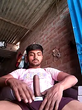 Snapshot of Suraj223kumar chatting on March 8, 2026, 7:01 am Suraj223kumar online show from March 8, 2026, 7:01 am