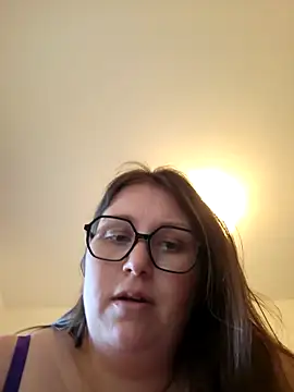 Pegy86 online show from March 4, 2025, 4:41 pm