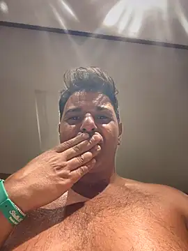 SecretlyDD online show from March 4, 2025, 3:37 pm