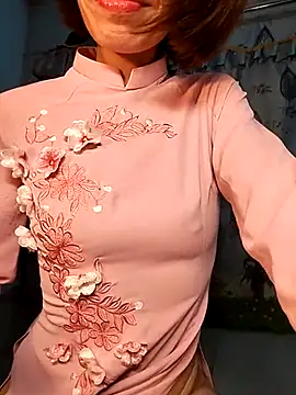 Snapshot of Lucy_limon chatting on March 5, 2025, 10:44 am Lucy limon online show from March 5, 2025, 10:44 am