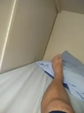 Snapshot of Away_Smit chatting on February 9, 2026, 1:59 pm Away Smit online show from February 9, 2026, 1:59 pm