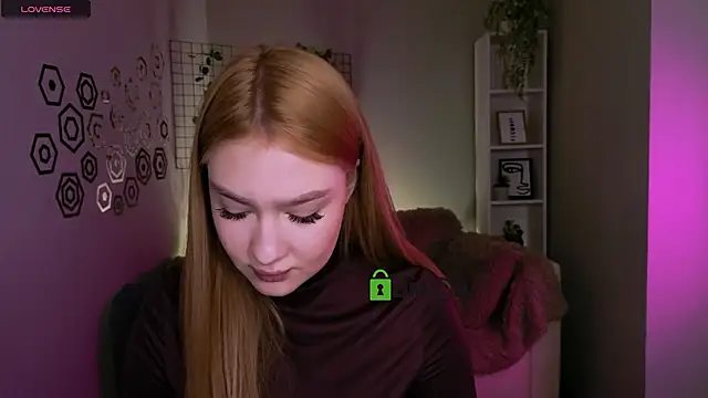 playful sophie online show from February 2, 2026, 8:51 pm