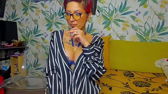 Snapshot of Lucky_Deniz chatting on February 10, 2026, 11:58 am Lucky Deniz online show from February 10, 2026, 11:58 am