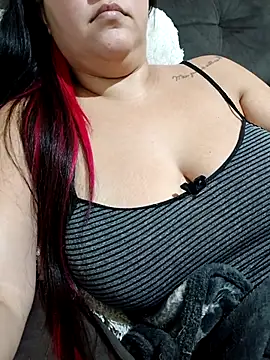 Snapshot of Paolaa_hoot chatting on May 16, 2026, 3:58 am Paolaa hoot online show from May 16, 2026, 3:58 am
