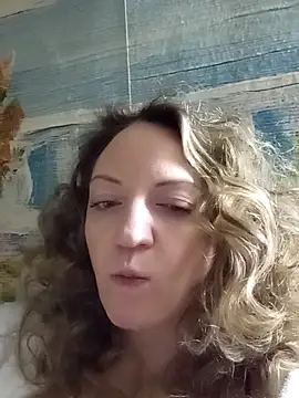 KattyLuuu online show from November 22, 2025, 8:52 pm