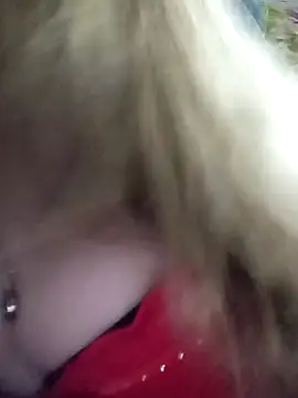 Snapshot of KattyLuuu chatting on January 16, 2026, 9:19 pm KattyLuuu online show from January 16, 2026, 9:19 pm