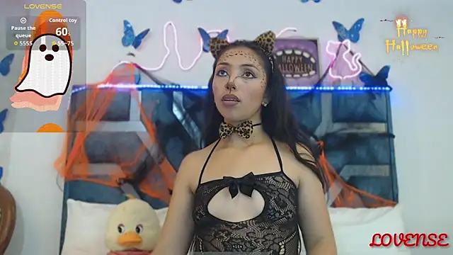 Roxan Fox- online show from November 1, 2025, 2:35 am