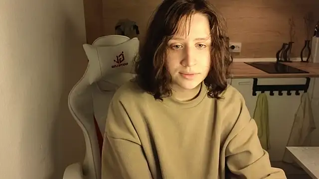 Snapshot of whatamarrie chatting on December 23, 2024, 10:12 pm whatamarrie online show from December 23, 2024, 10:12 pm