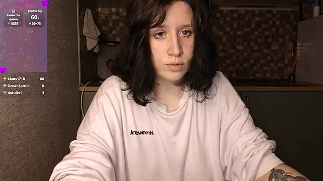 Snapshot of whatamarrie chatting on January 28, 2025, 2:21 am whatamarrie online show from January 28, 2025, 2:21 am