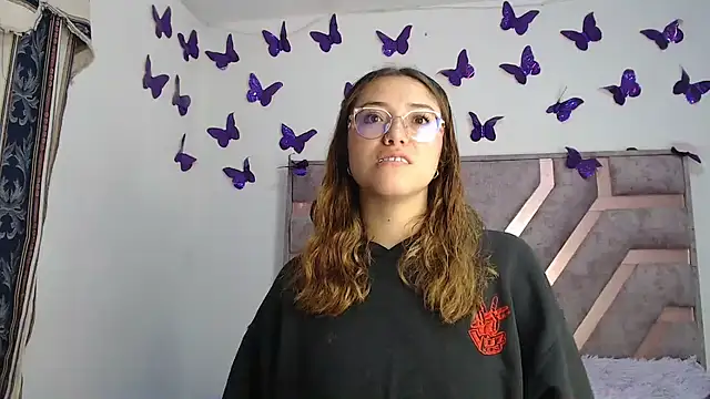 Snapshot of Anny_Fox- chatting on January 10, 2026, 4:36 am Anny Fox- online show from January 10, 2026, 4:36 am