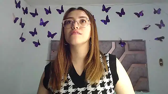 Anny Fox- online show from May 6, 2026, 2:29 am