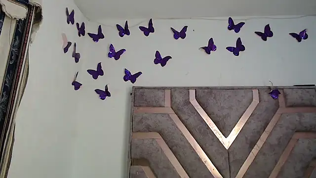 Anny Fox- online show from May 10, 2026, 2:17 am