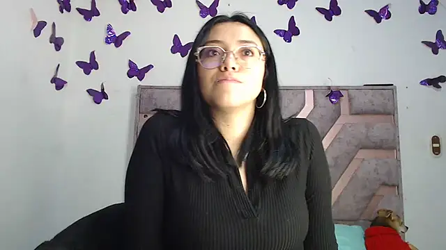 Anny Fox- online show from May 12, 2026, 2:52 am