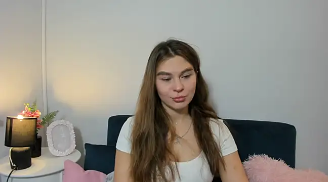 Snapshot of CamilaAmazing chatting on February 10, 2025, 6:56 pm CamilaAmazing online show from February 10, 2025, 6:56 pm