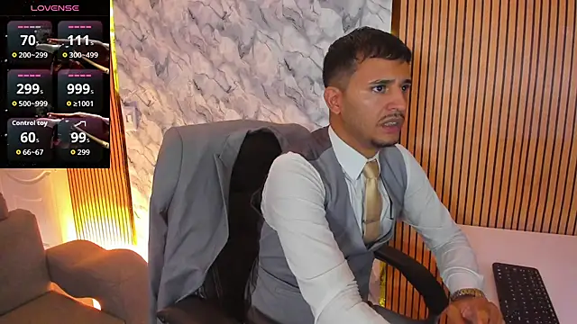 Hideintheoffice online show from October 24, 2025, 9:11 pm