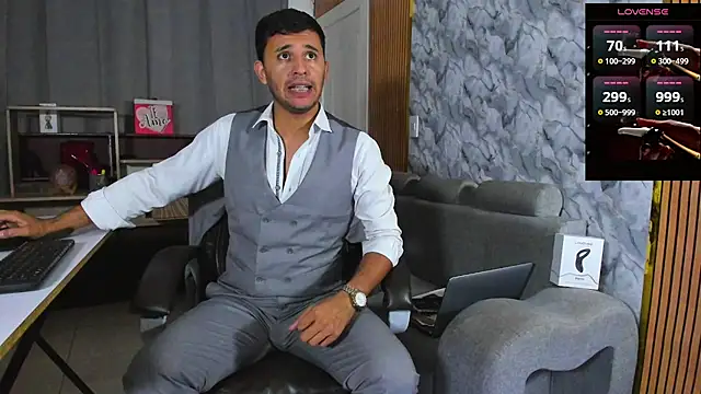 Hideintheoffice online show from February 3, 2026, 5:27 am