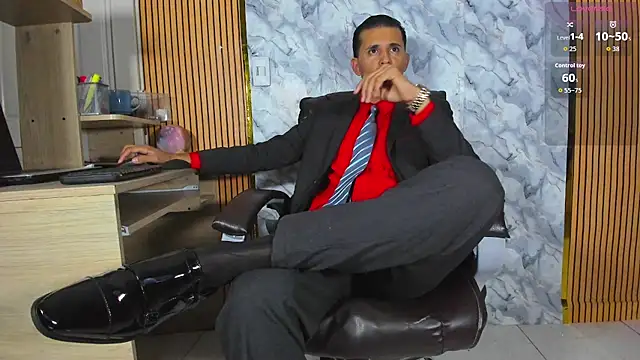 Hideintheoffice online show from May 23, 2026, 1:33 am